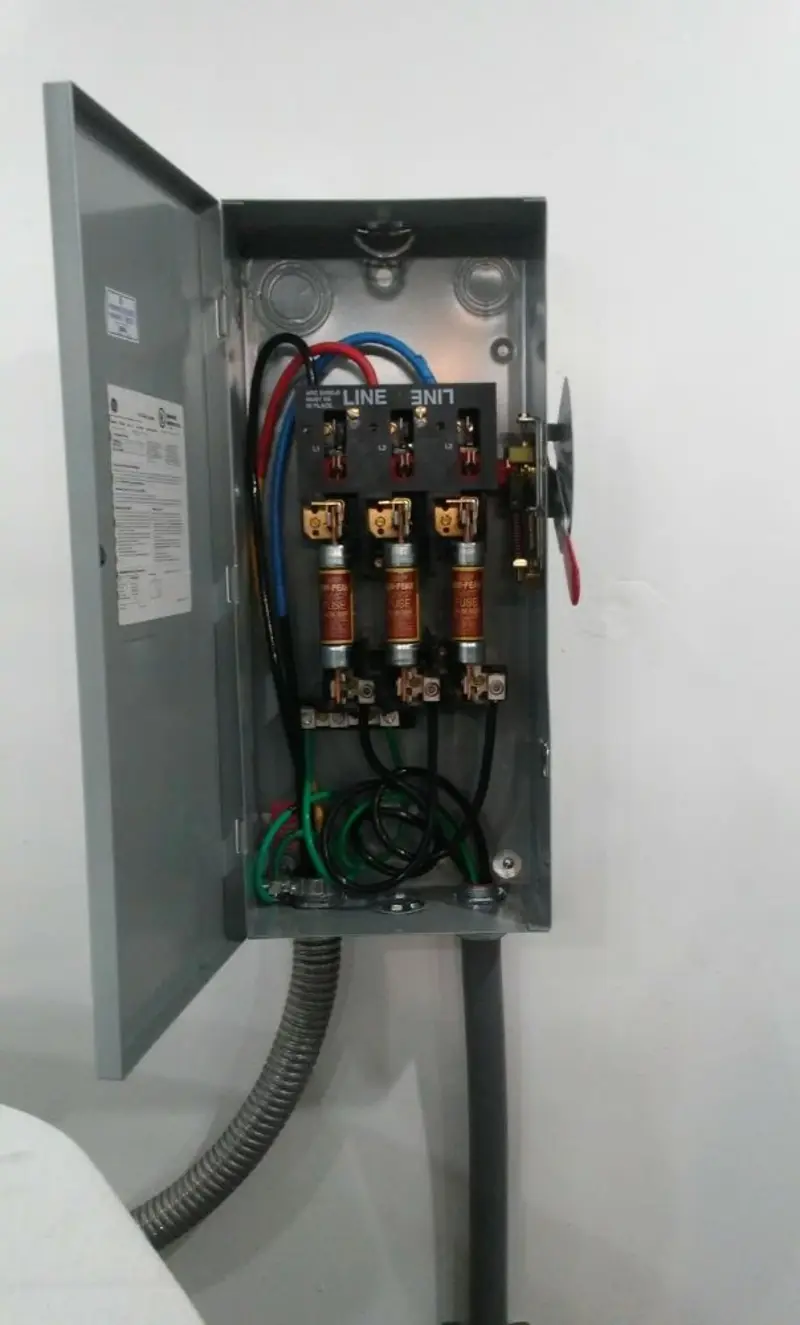 Three-phase disconnect switch installed for Smoke Detector Installation in Grant-Valkaria